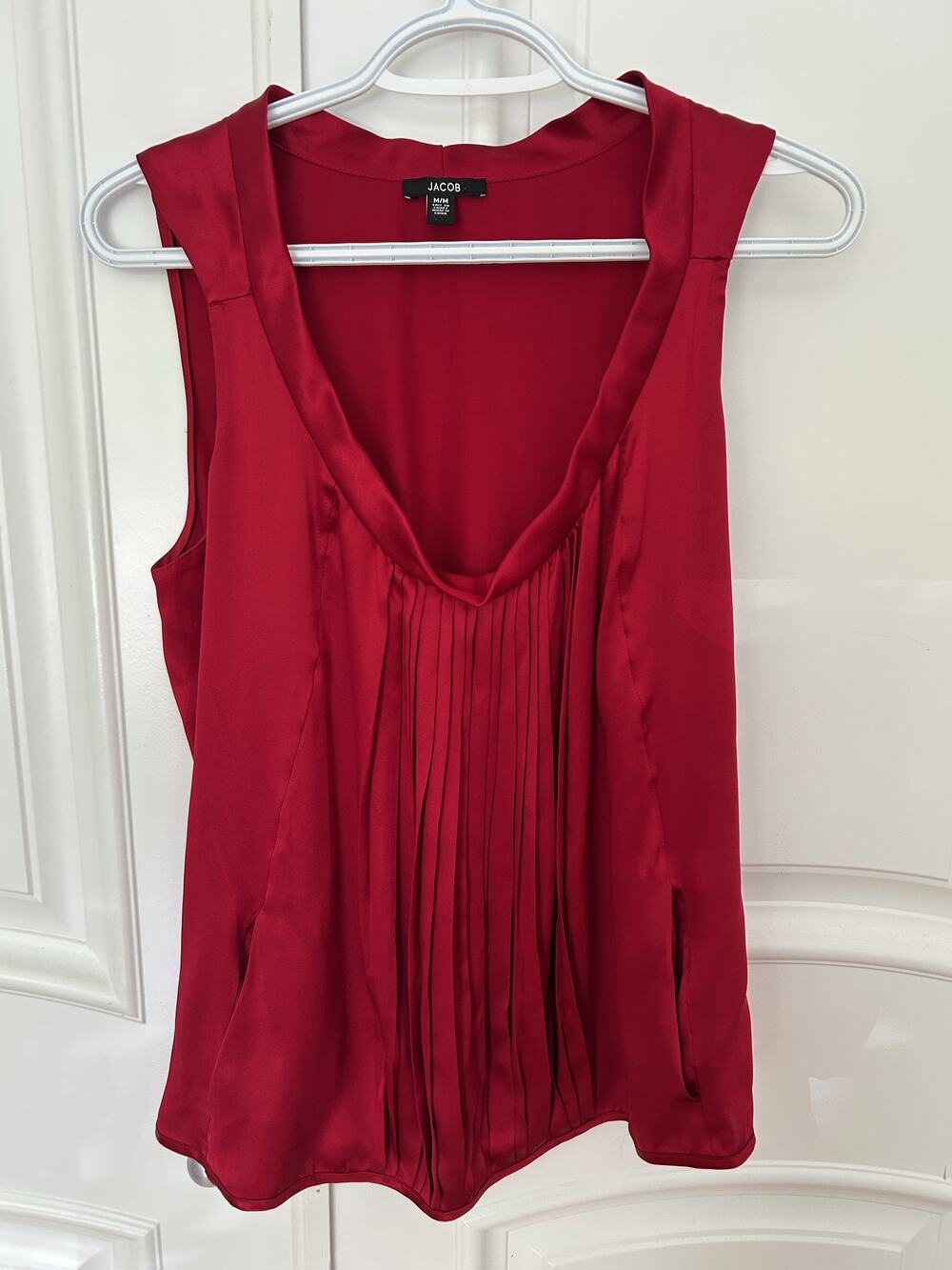 100% Silk Jacob Sleeveless Blouse - Red - Medium